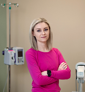 Cortney Culbertson, RNphoto of Cortney Culbertson, RN, wound and infusion nurse, with IV infusion pump